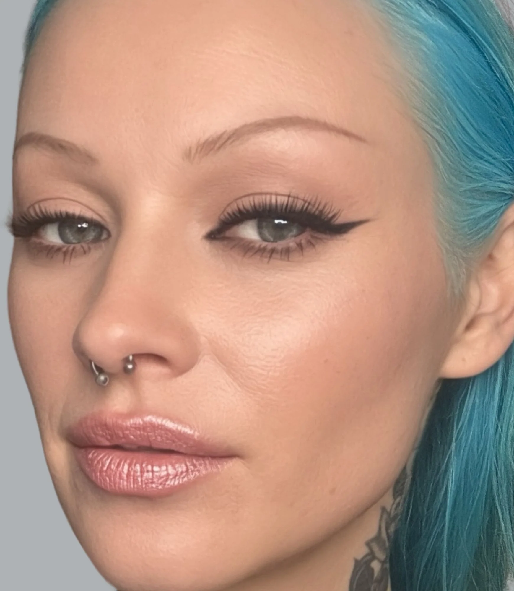 Frost Lipstick - Image 9