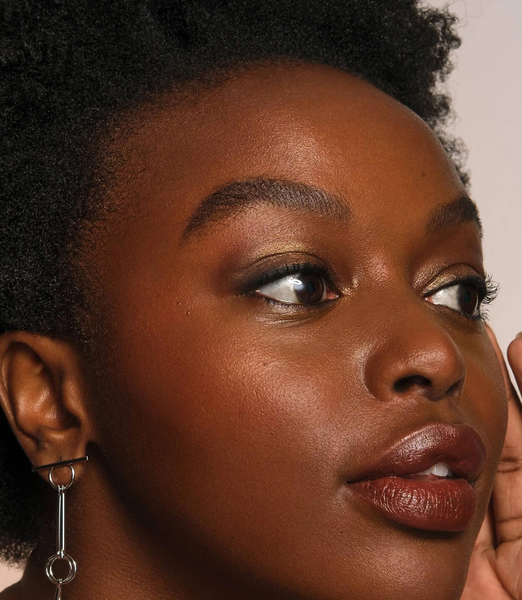 Hydrating Shine Lip Balm - Image 34