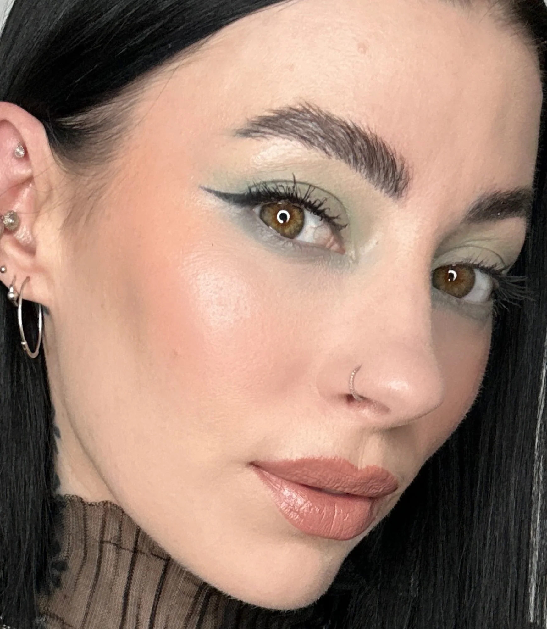 Hydrating Shine Lip Balm - Image 37