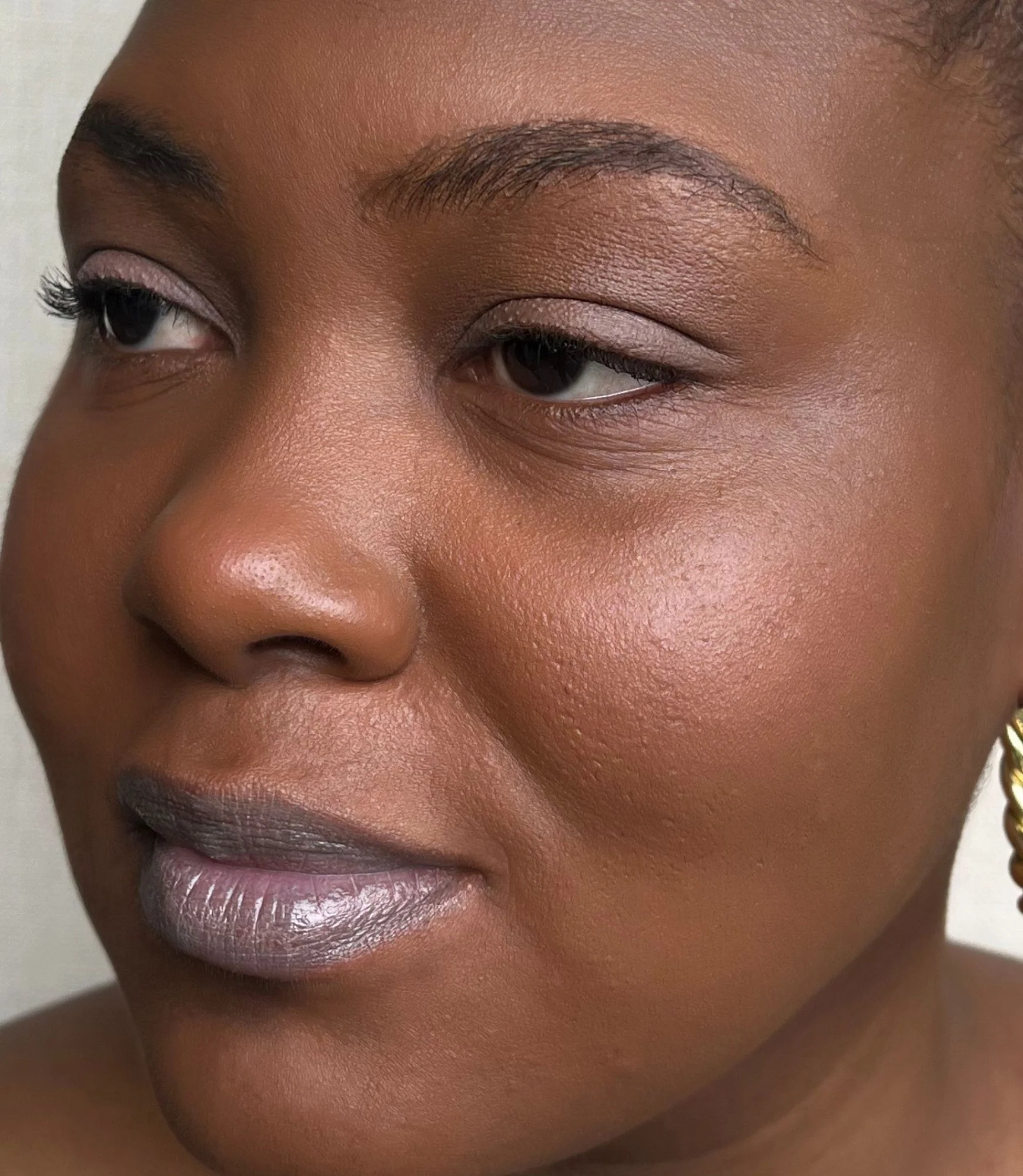 Hydrating Shine Lip Balm - Image 31