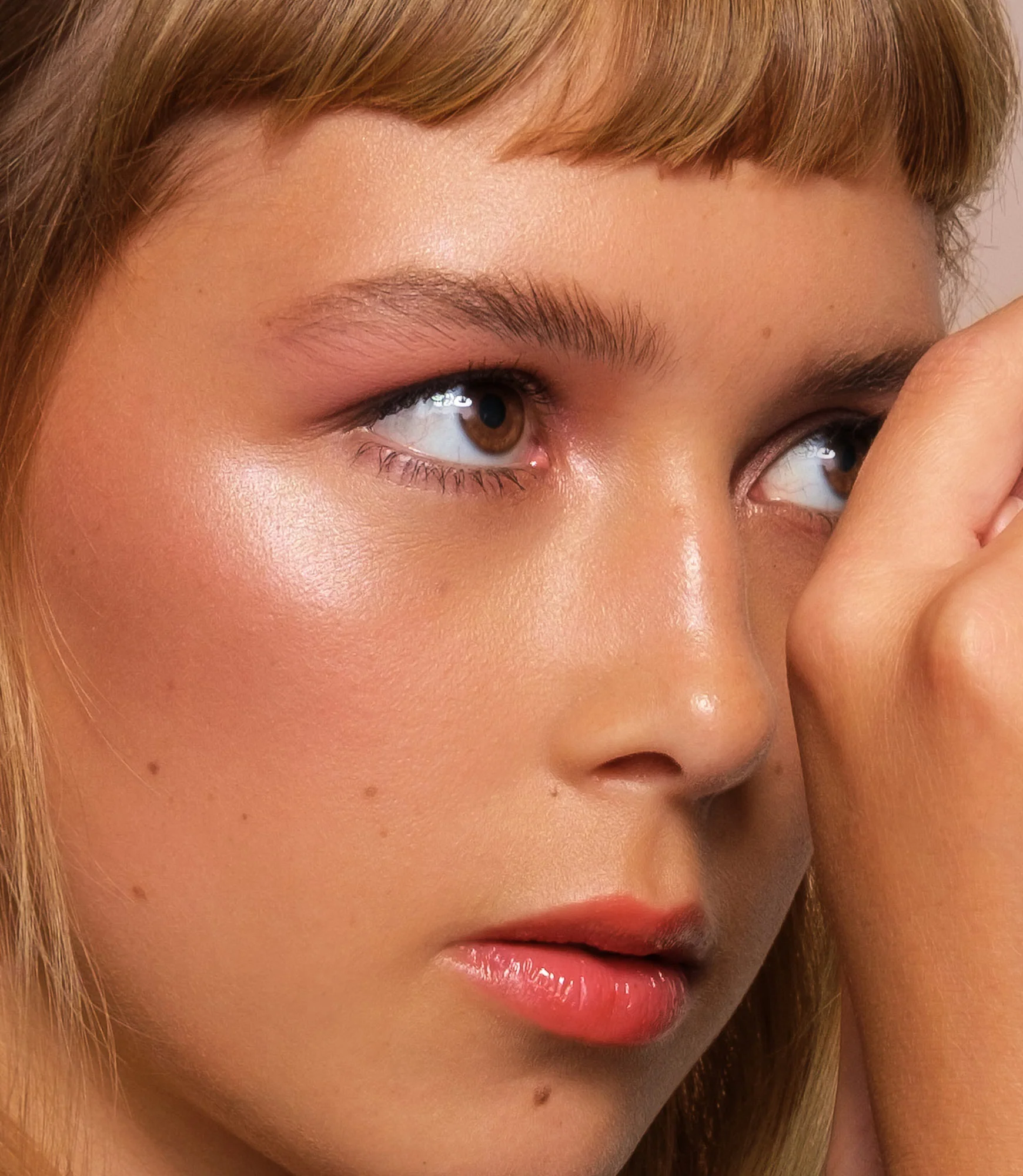 Hydrating Shine Lip Balm - Image 38